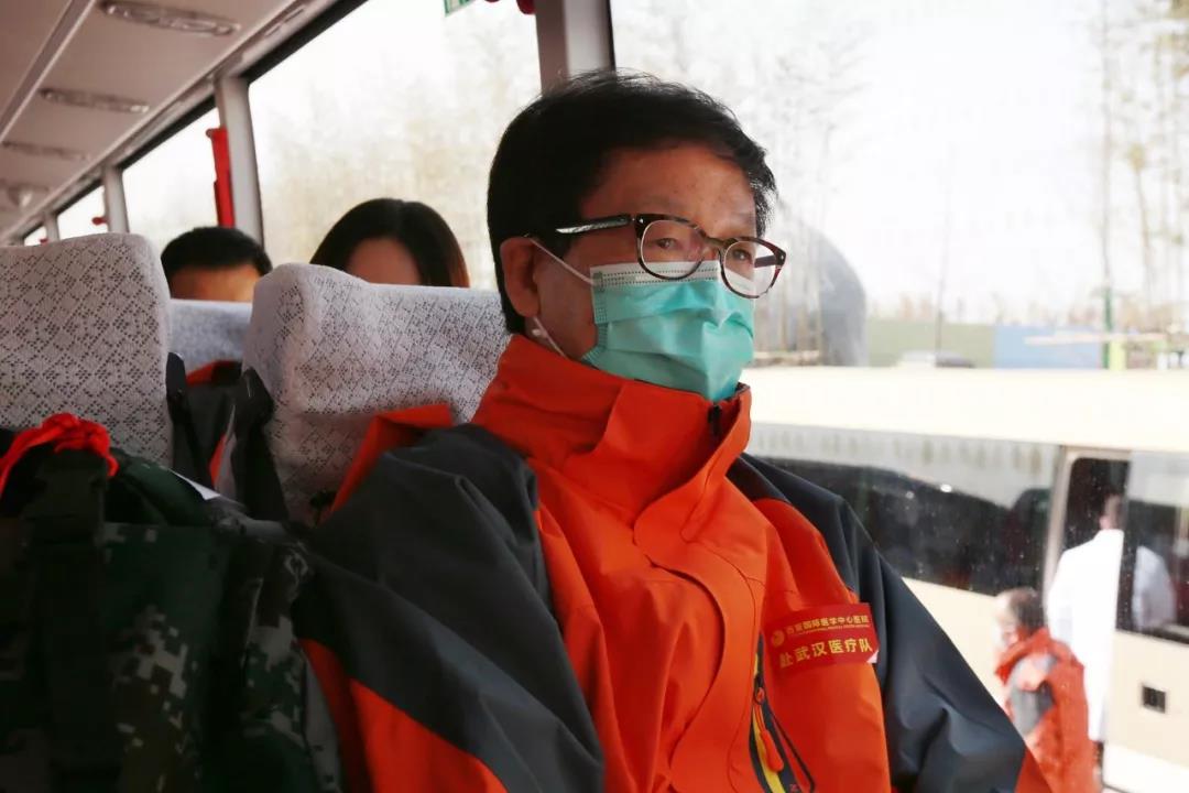 【戰(zhàn)“疫”人物】沖鋒的身影——記西安國(guó)際醫(yī)學(xué)中心醫(yī)院心臟病醫(yī)院院長(zhǎng)、赴隨州醫(yī)療隊(duì)隊(duì)長(zhǎng)王海昌教授