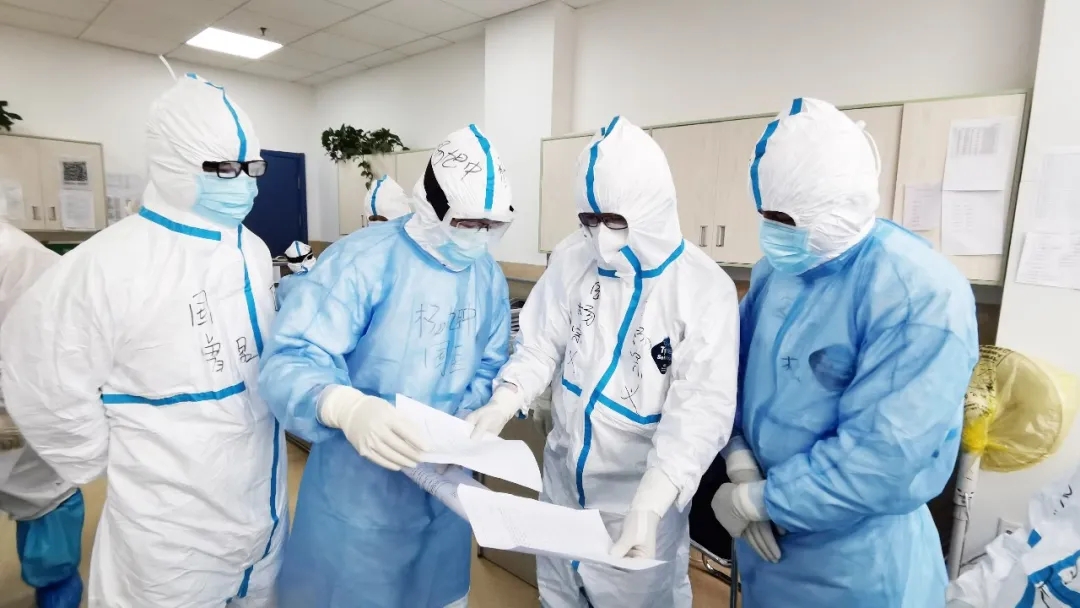 【戰(zhàn)“疫”人物】此刻，我不能有一絲松懈——記西安國(guó)際醫(yī)學(xué)中心醫(yī)院急診醫(yī)學(xué)科副主任楊宗義