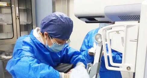 小到1—2mm的鈣化也能活檢！西安國際醫(yī)學中心醫(yī)院采用精準技術(shù)讓乳腺早癌無處可逃