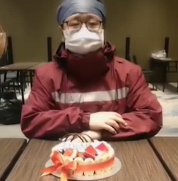 祝在前線奮戰(zhàn)的白衣戰(zhàn)士生日快樂(lè)！