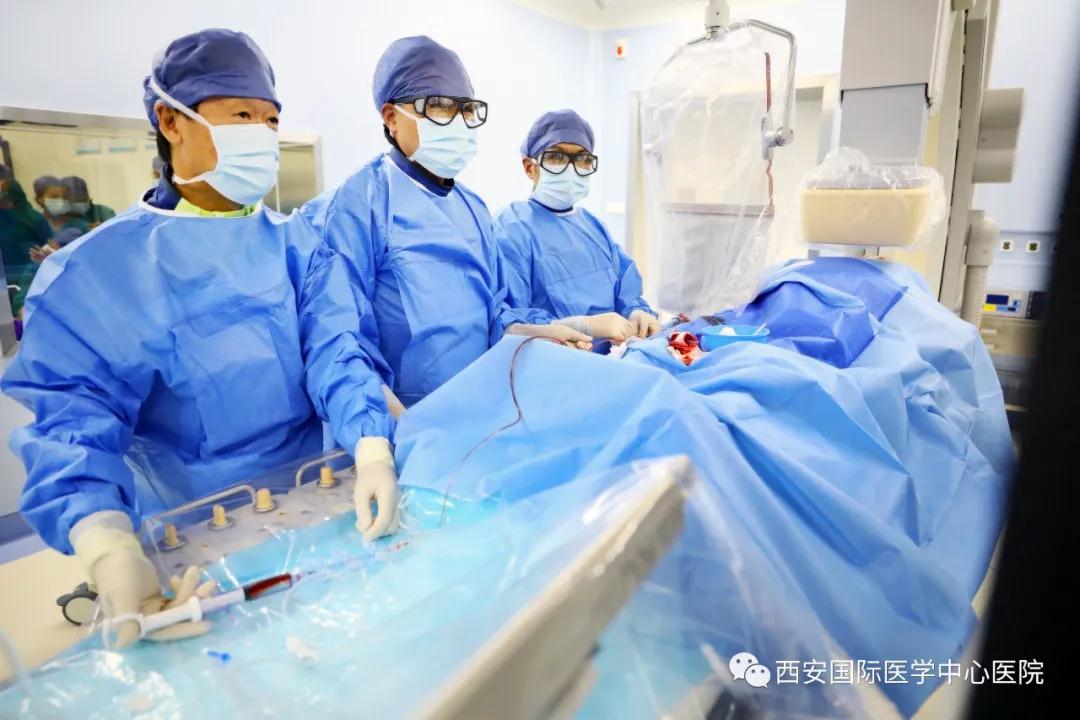 西安日報—患者的贊揚就是對醫(yī)生的最高獎賞