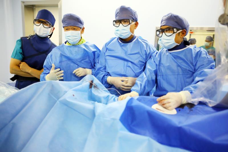 三秦網—別緊張啊，有我們在你放心吧！