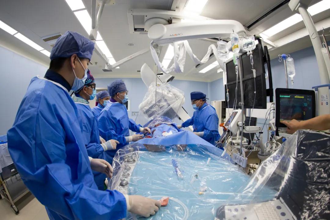 陽光網(wǎng)—數(shù)億網(wǎng)民為何點(diǎn)贊這家醫(yī)院的醫(yī)生！