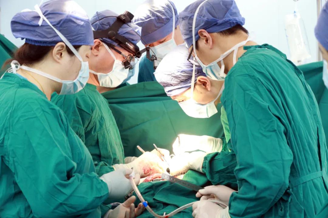 陽(yáng)光網(wǎng)—春節(jié)期間，西安國(guó)際醫(yī)學(xué)中心醫(yī)院完成多臺(tái)主動(dòng)脈夾層兇險(xiǎn)術(shù)