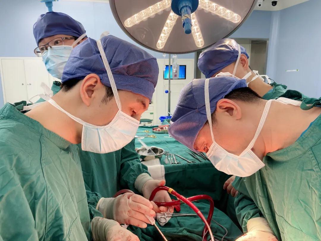 華商云健康—主動(dòng)脈夾層患者增多，且多為年輕人！西安國(guó)際醫(yī)學(xué)中心醫(yī)院心臟外科春節(jié)假期變成了“勞動(dòng)節(jié)”！