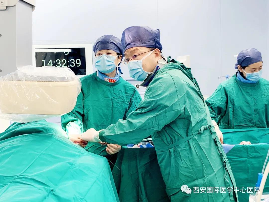 心內(nèi)心外聯(lián)手，為年輕生命保駕續(xù)航