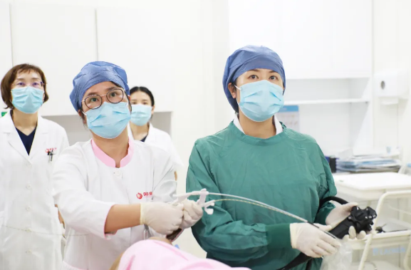 闌尾炎一定要做手術(shù)嗎？創(chuàng)傷小、無(wú)疤痕……來(lái)看看這個(gè)安全有效的內(nèi)鏡治療方法