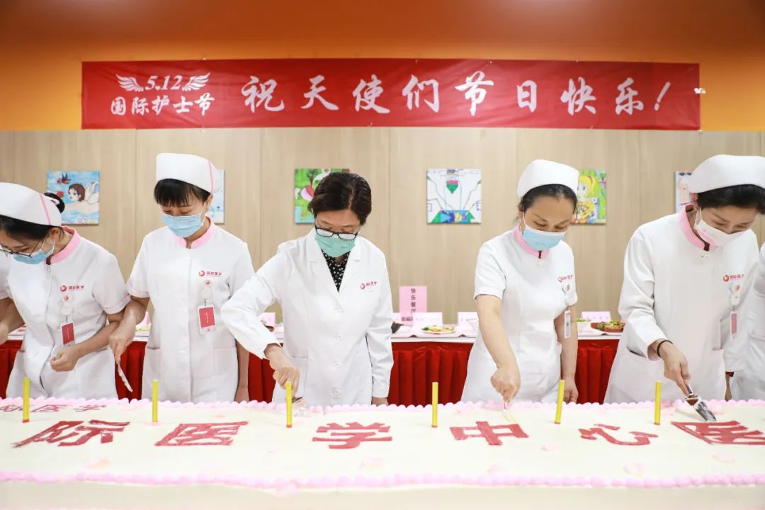 5·12國際護(hù)士節(jié)系列活動(dòng)之三|今天，讓所有鮮花為她們綻放！