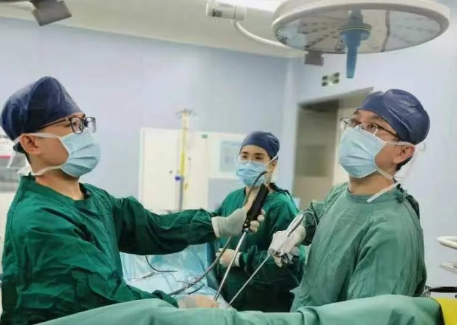 乳腺癌術(shù)后再患肺結(jié)節(jié)，微創(chuàng)、精準(zhǔn)多亞段聯(lián)合切除手術(shù)根治早癌