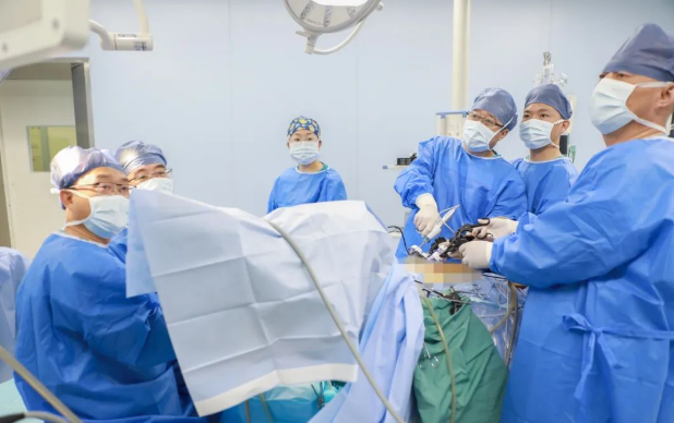 病變距肛門僅4厘米！滅瘤保肛！我院成功完成直腸癌“榻榻米”手術