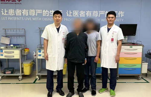 高危！心跳“爆表”暈厥6次 “護(hù)心”團(tuán)隊為他逆天改命