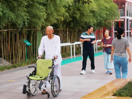 住院期間也能給健康加分？每周一、三、五動起來，為健康打卡！