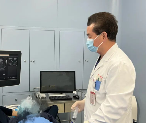 得了囊腫不用愁，一根銀針解煩憂