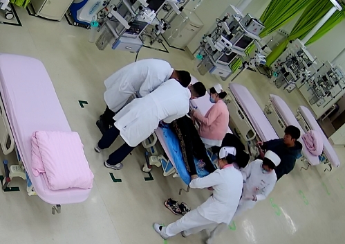 頭、胸、脾、骨……多處損傷 多學(xué)科聯(lián)合完成“生命接力”