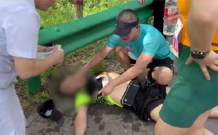 太牛掰了，醫(yī)者仁心！