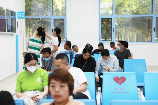 關(guān)愛呼吸健康！這場(chǎng)公益篩查活動(dòng)傳遞溫暖與希望