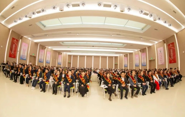 致敬每一位奮斗者！我院舉行2025年度總結(jié)表彰大會